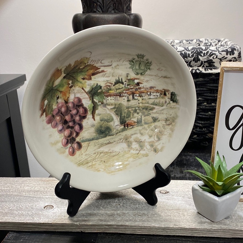 Ceramica Cuore Italy Bowl with Vineyard Design!